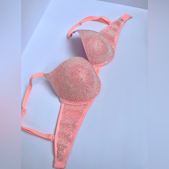 VS PINK • CUSTOM Full Bling Rhinestone PushUp Bra • 32 D - Picture 1 of 5